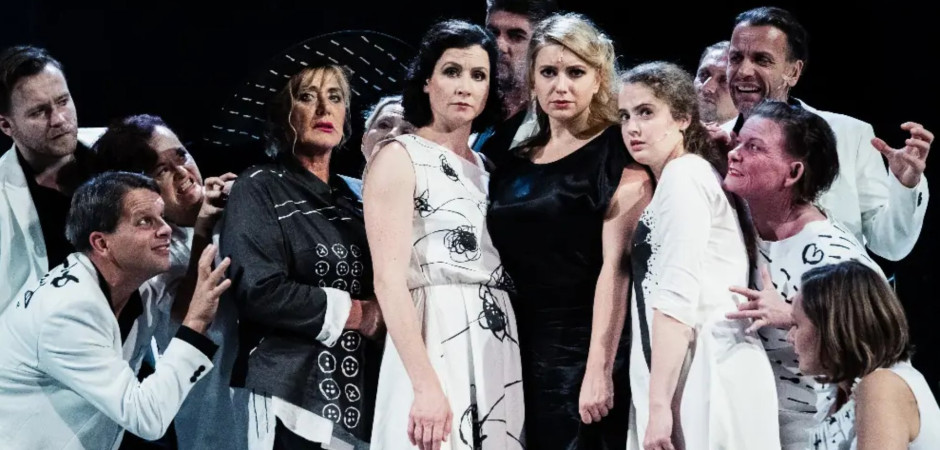 1 000 TVÁŘÍ ADINY, ANEB TISÍC PODOB JEDNOHO ŽIVOTA